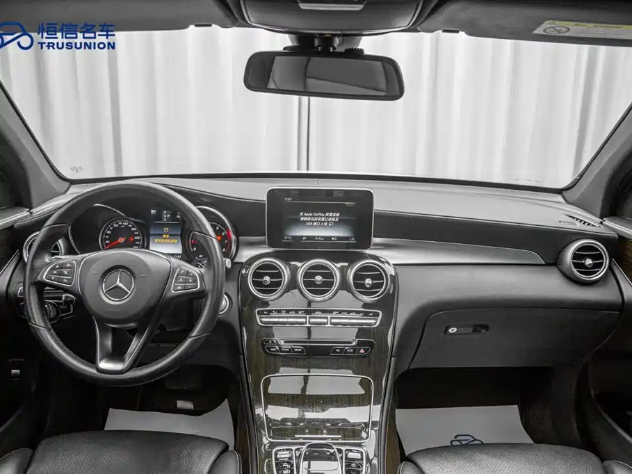 Mercedes-Benz GLC 2019 GLC 260 4MATIC Dynamic фото 13