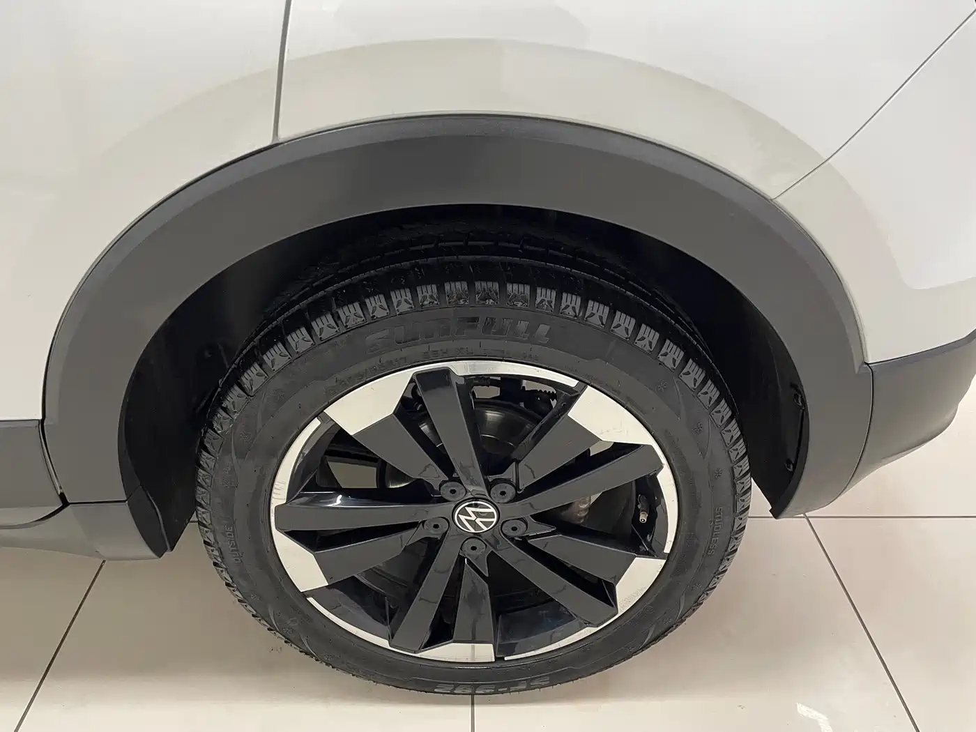 VOLKSWAGEN EXPLORING THE SHADOW