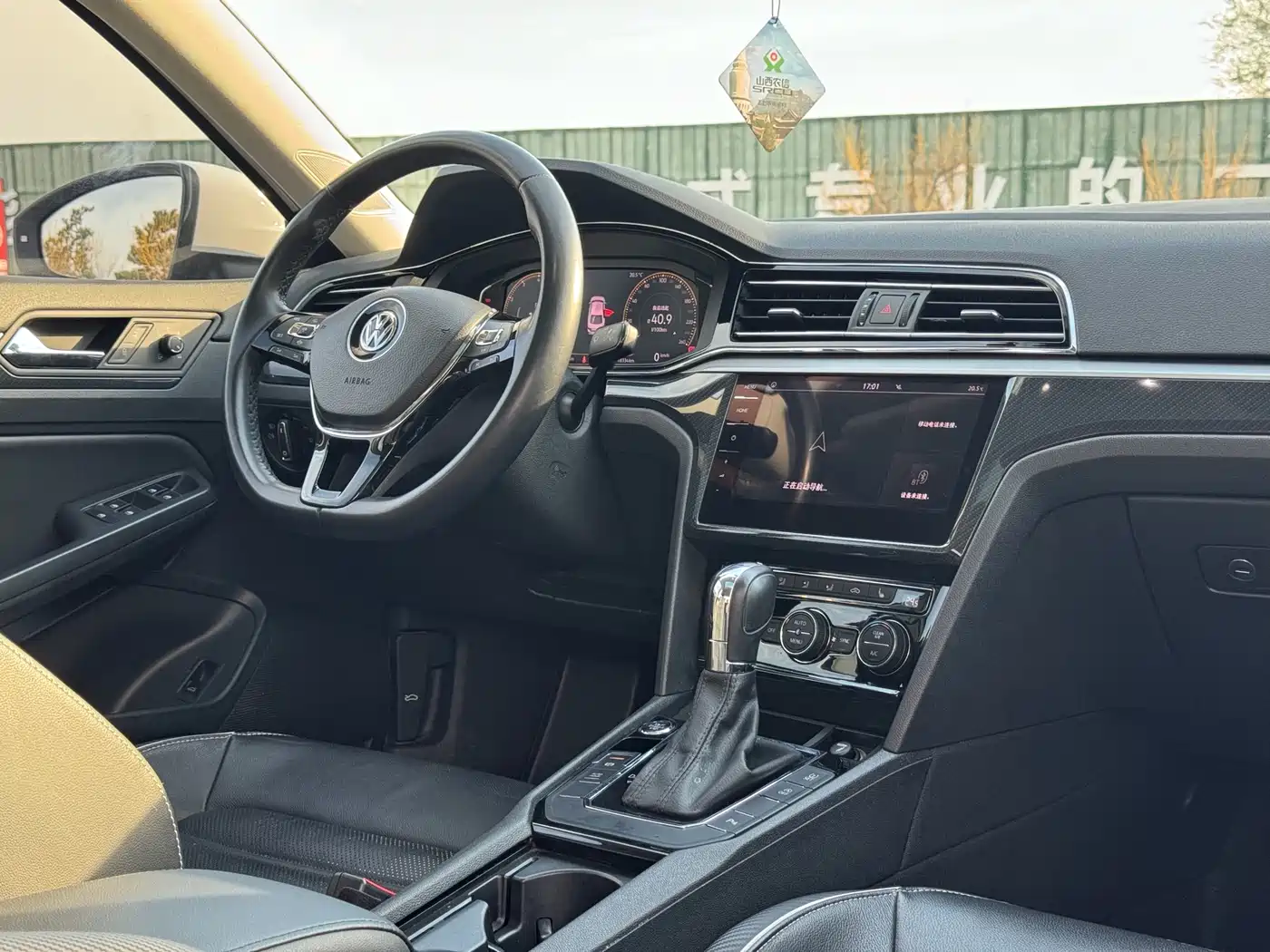 Volkswagen Lamando 2019 280TSI DSG Luxury Edition China VI фото 17
