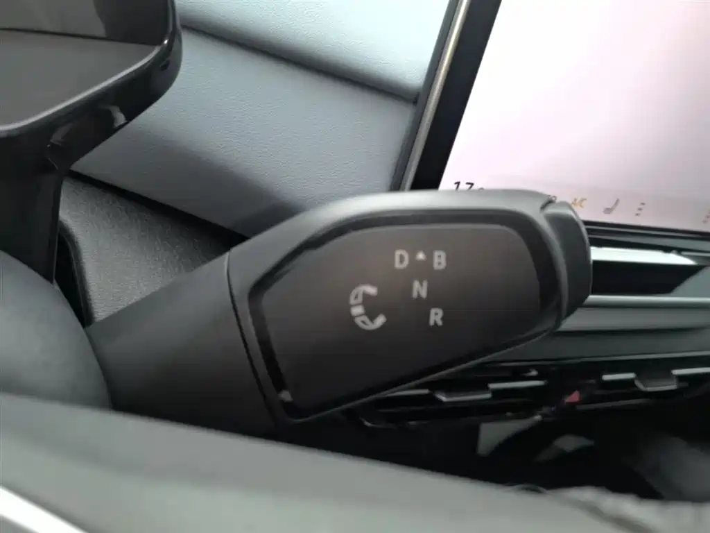 Volkswagen ID.4 X 2025 Smart Pure Intelligent Edition фото 14