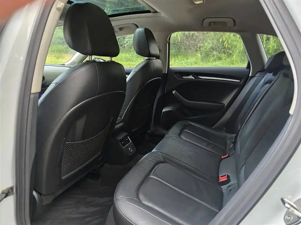 Audi A3 2014 Sportback 35 TFSI Automatic Comfort фото 11