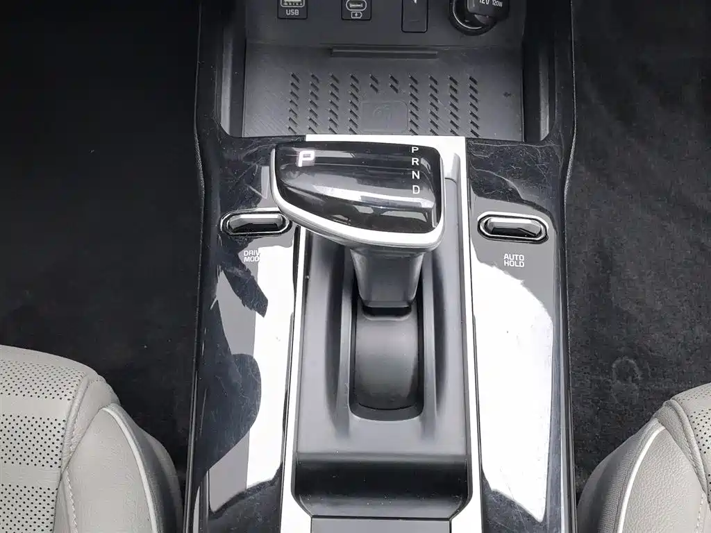 Kia K3 2023 Model 1.5L CVT Luxury Edition фото 13
