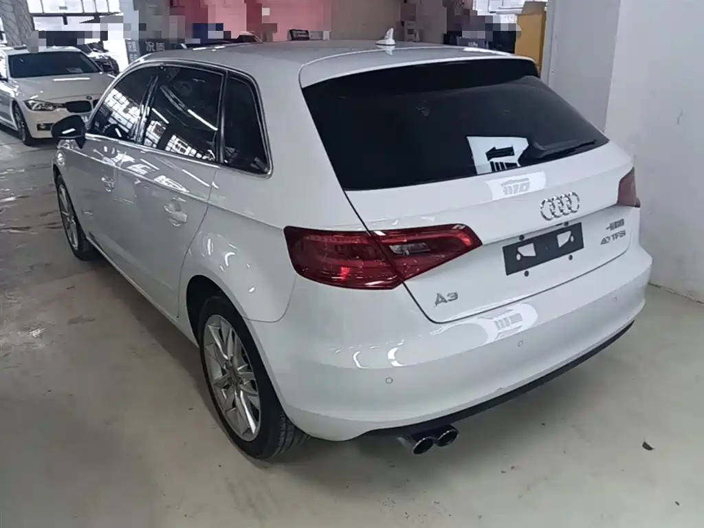 Audi A3 2015 Sportback 40 TFSI Automatic Comfort фото 5