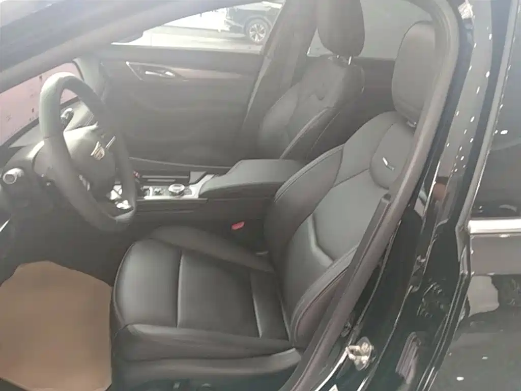 Cadillac CT5 2024 28T Luxury Model Pro фото 15