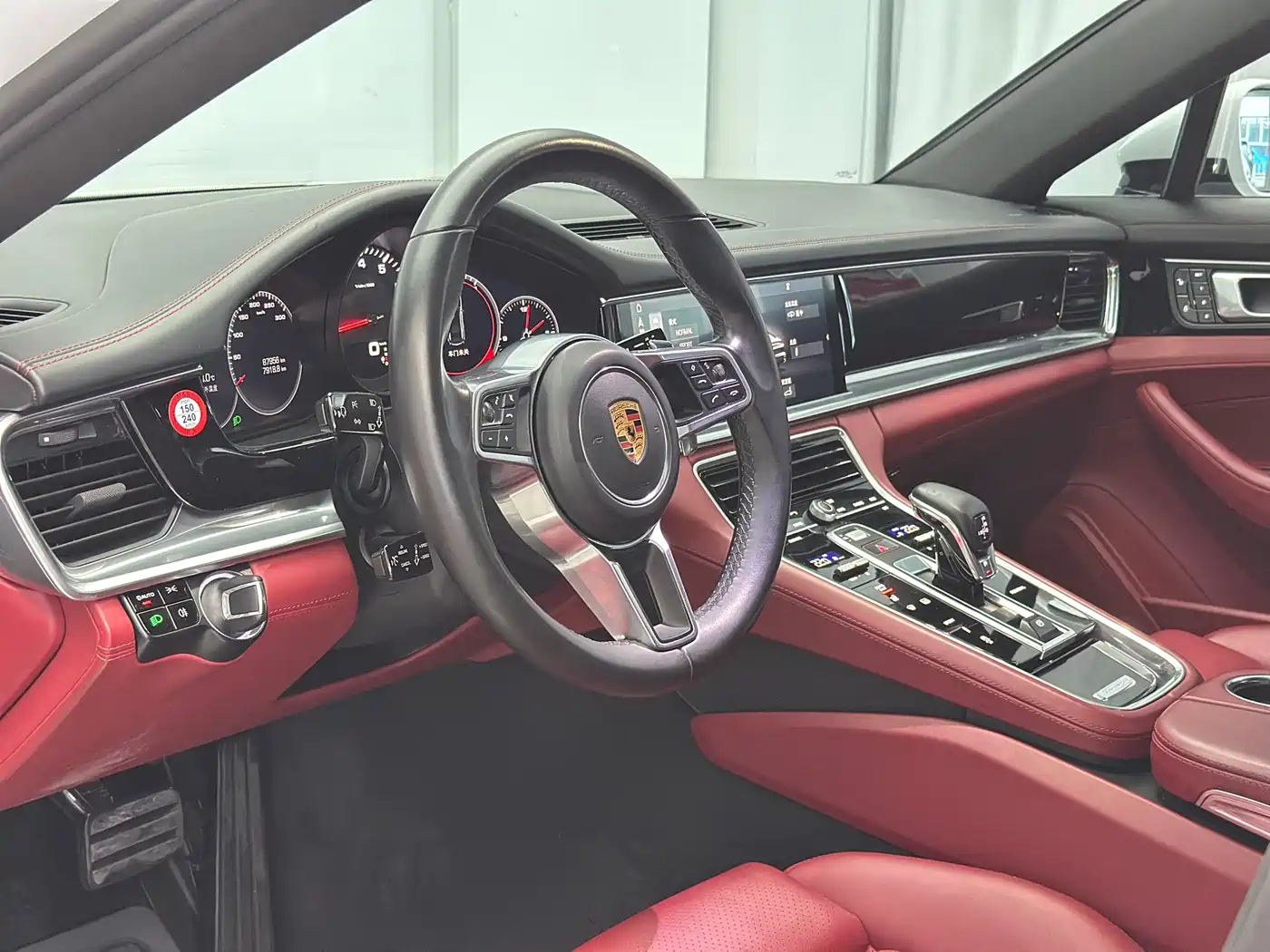 Porsche Panamera 2017 Panamera 3.0T фото 19