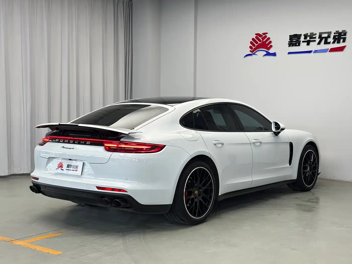 Porsche Panamera 2017 Panamera 3.0T фото 11