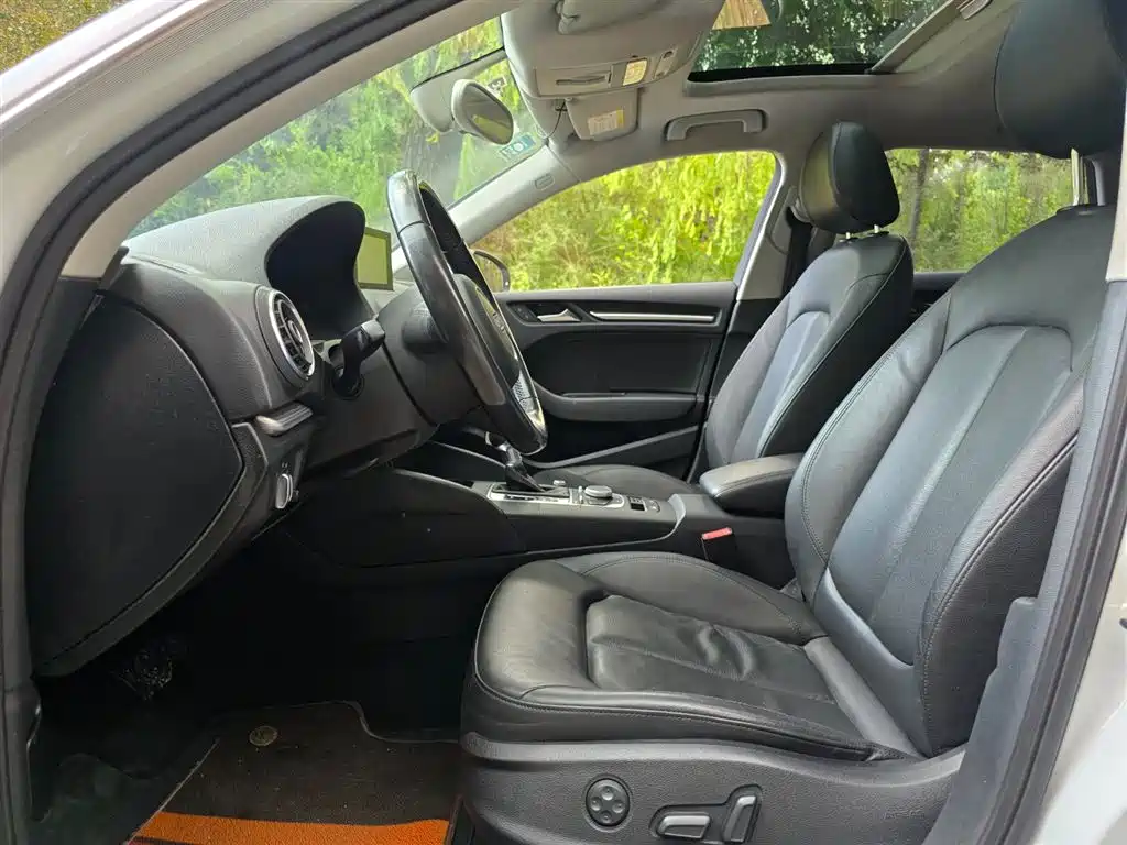 Audi A3 2014 Sportback 35 TFSI Automatic Comfort фото 16