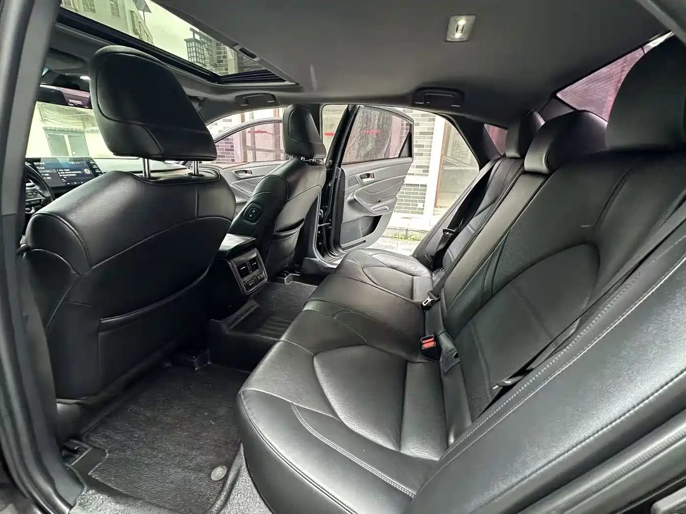 Toyota Avalon 2020 2019 2.0L XLE Premium Edition (China VI)