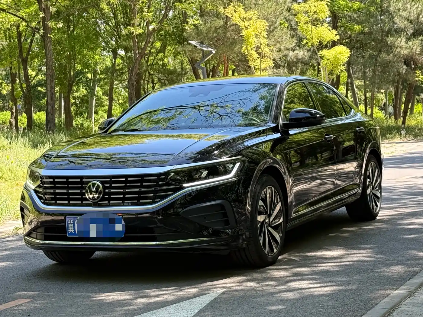 Volkswagen Passat 2025 Outstanding 380TSI Dragon Soaring Edition