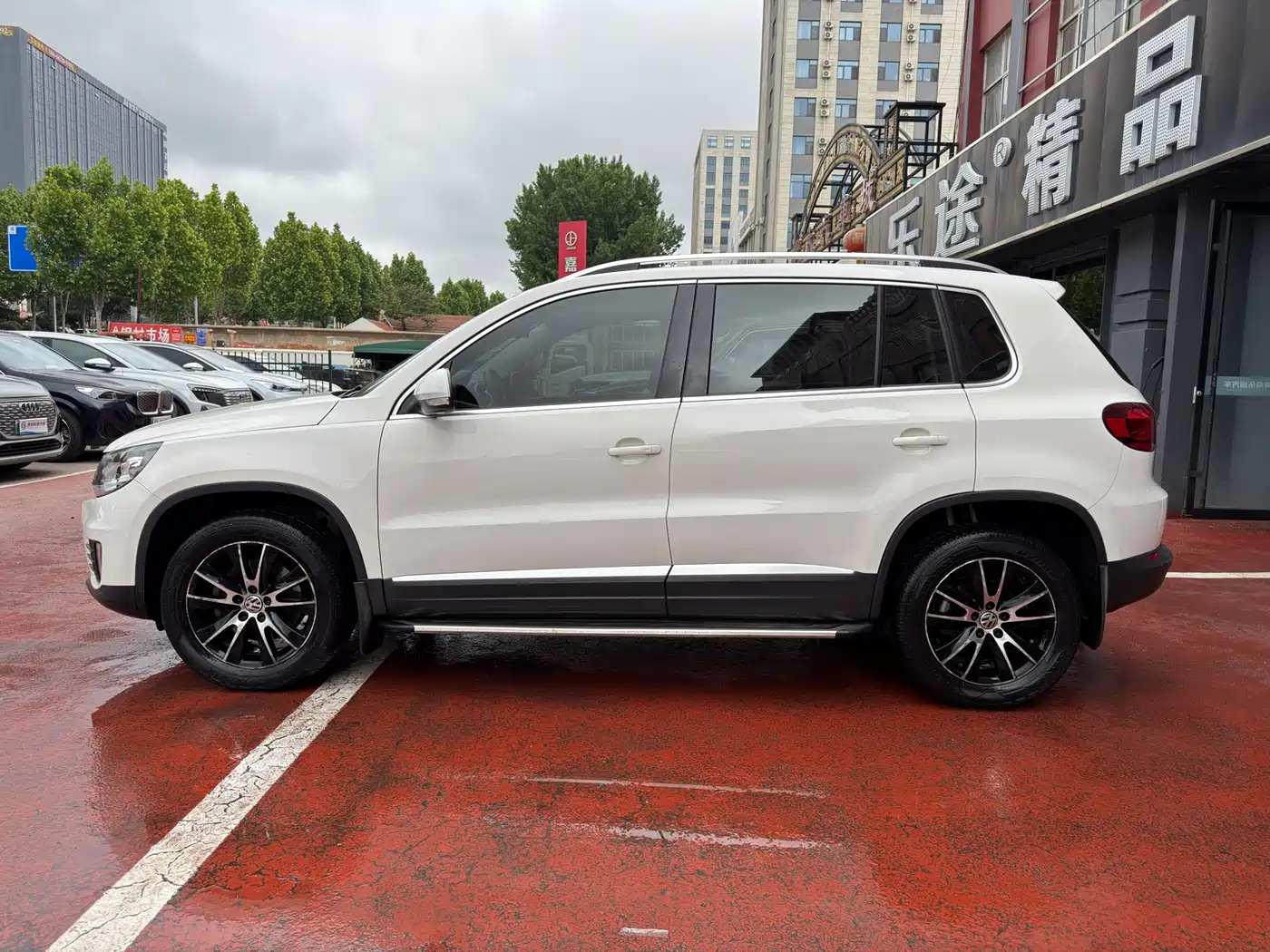 Volkswagen Tiguan 2015 1.8TSI Automatic 2WD Highline фото 3
