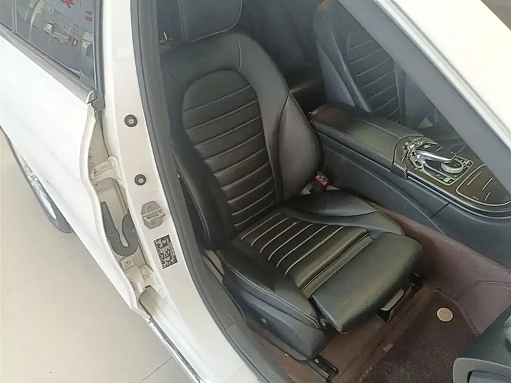 Mercedes-Benz C-Class 2015 Facelift C 180 L фото 19