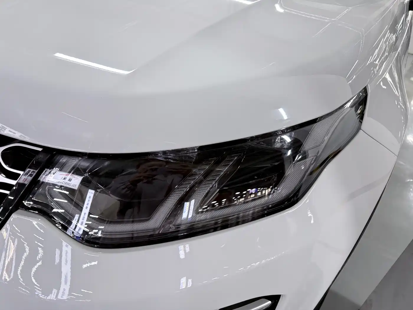 Land Rover Discovery Sport 2023 249PS R-Dynamic S Performance Version фото 4
