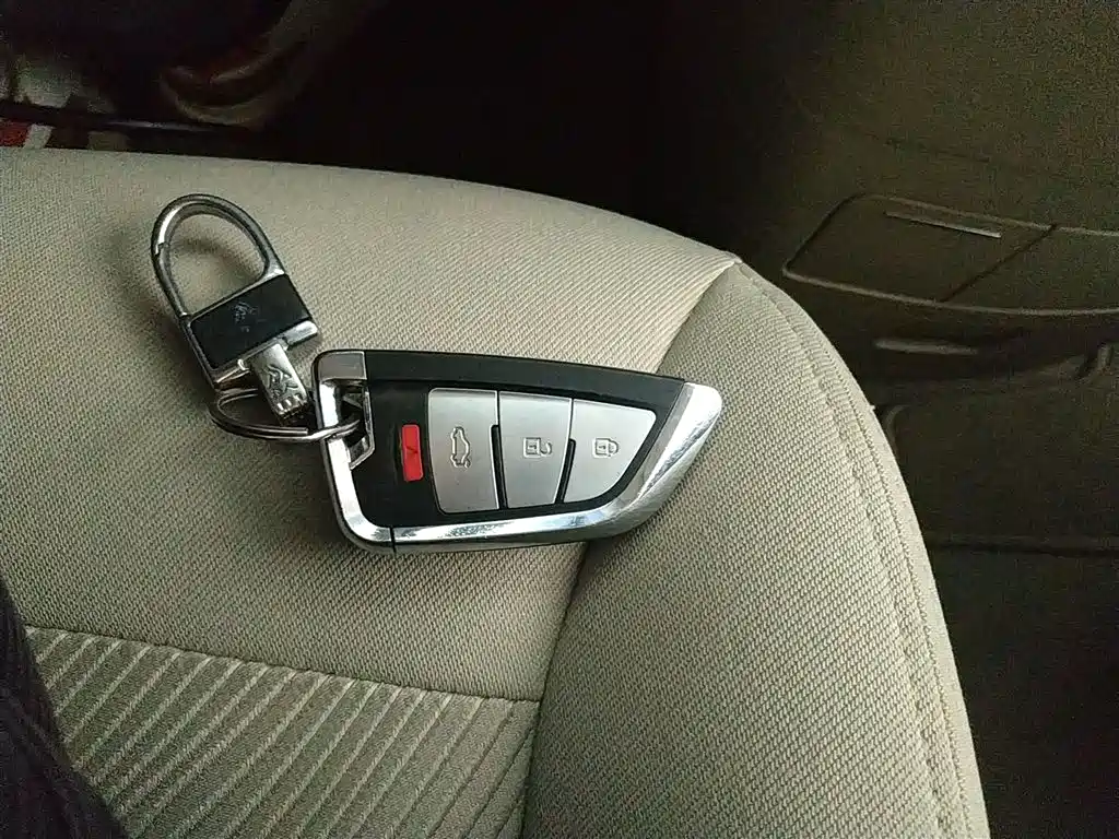 Buick GL8 2018 28T Comfort China VI фото 17