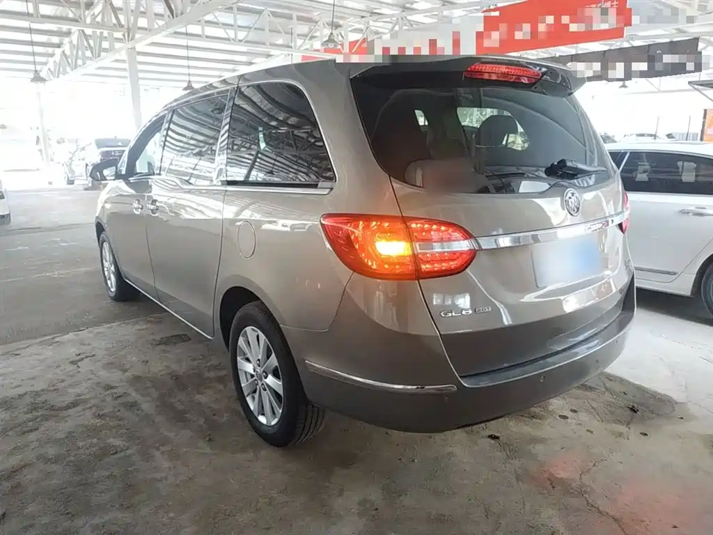Buick GL8 2018 28T Comfort China VI фото 23