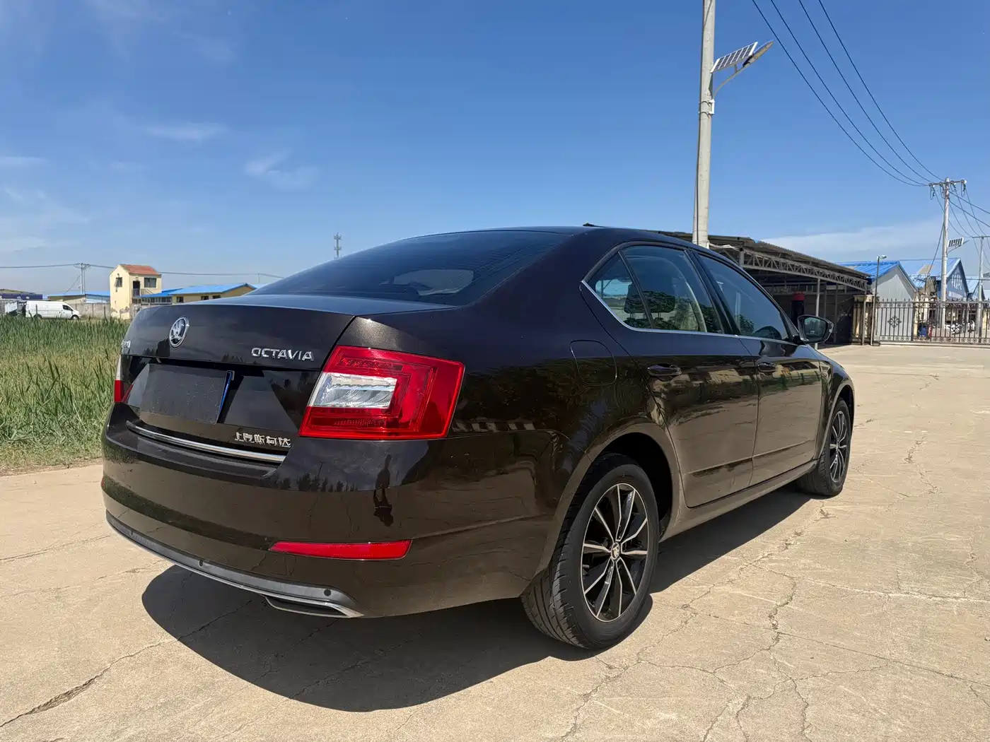Škoda Octavia 2017 1.6L Automatic Smart Edition фото 7