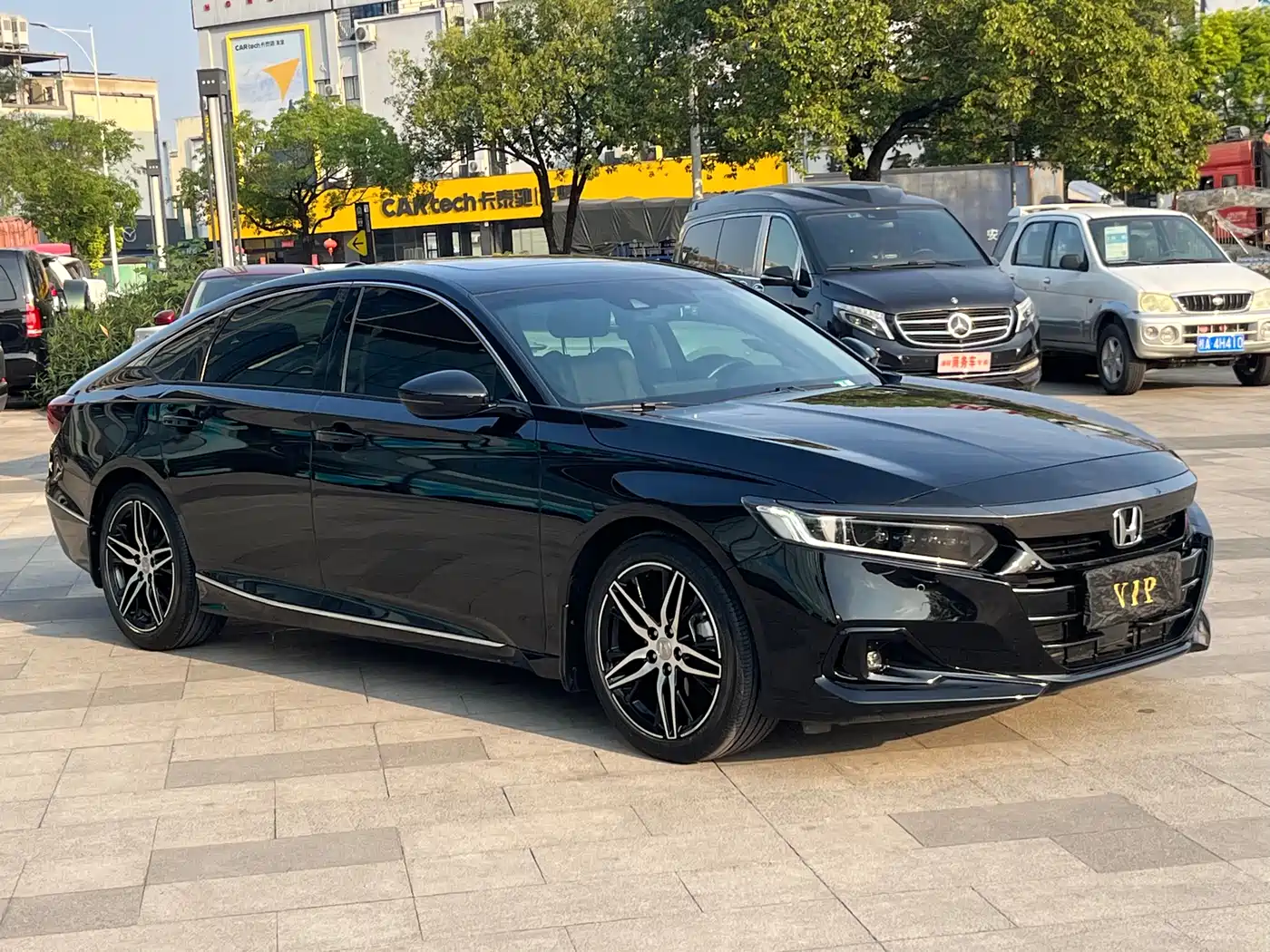 BMW 3 Series 2022 Facelift 325i M Sport Shadow Edition фото 3