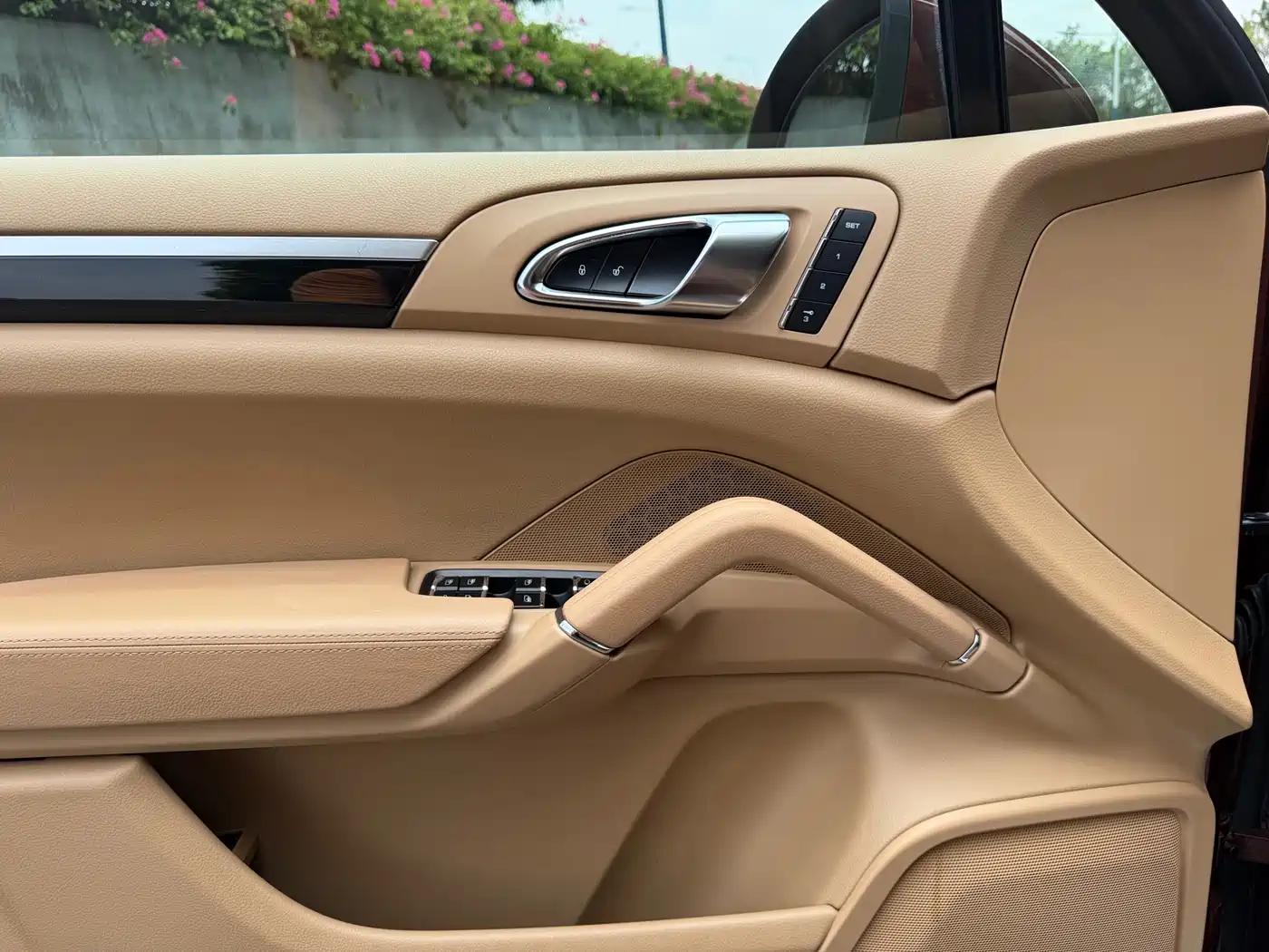 Porsche Cayenne 2011 Cayenne 3.0T фото 13