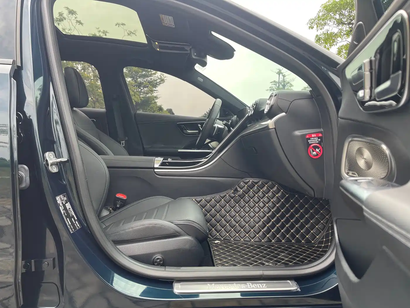 Mercedes-Benz C-Class 2024 Facelift C 260 L Moonlight Sport фото 13
