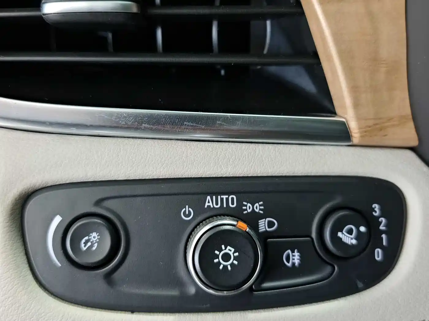 Buick GL8 2018 ES 28T Comfort Type China VI фото 15