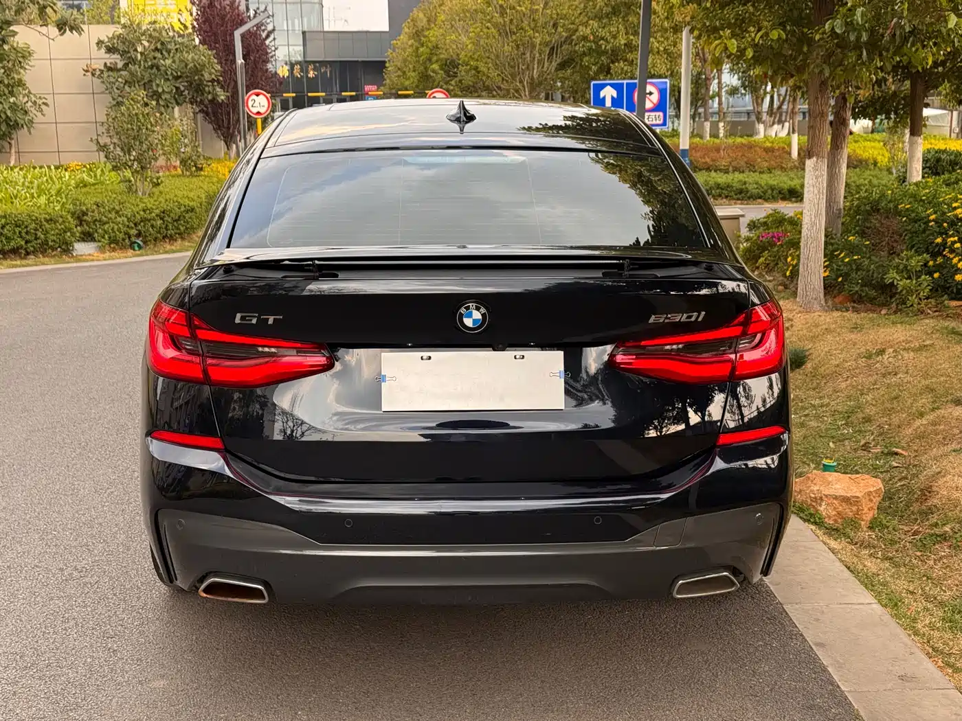 BMW 6 Series GT 2021 630i M Sport Package фото 8