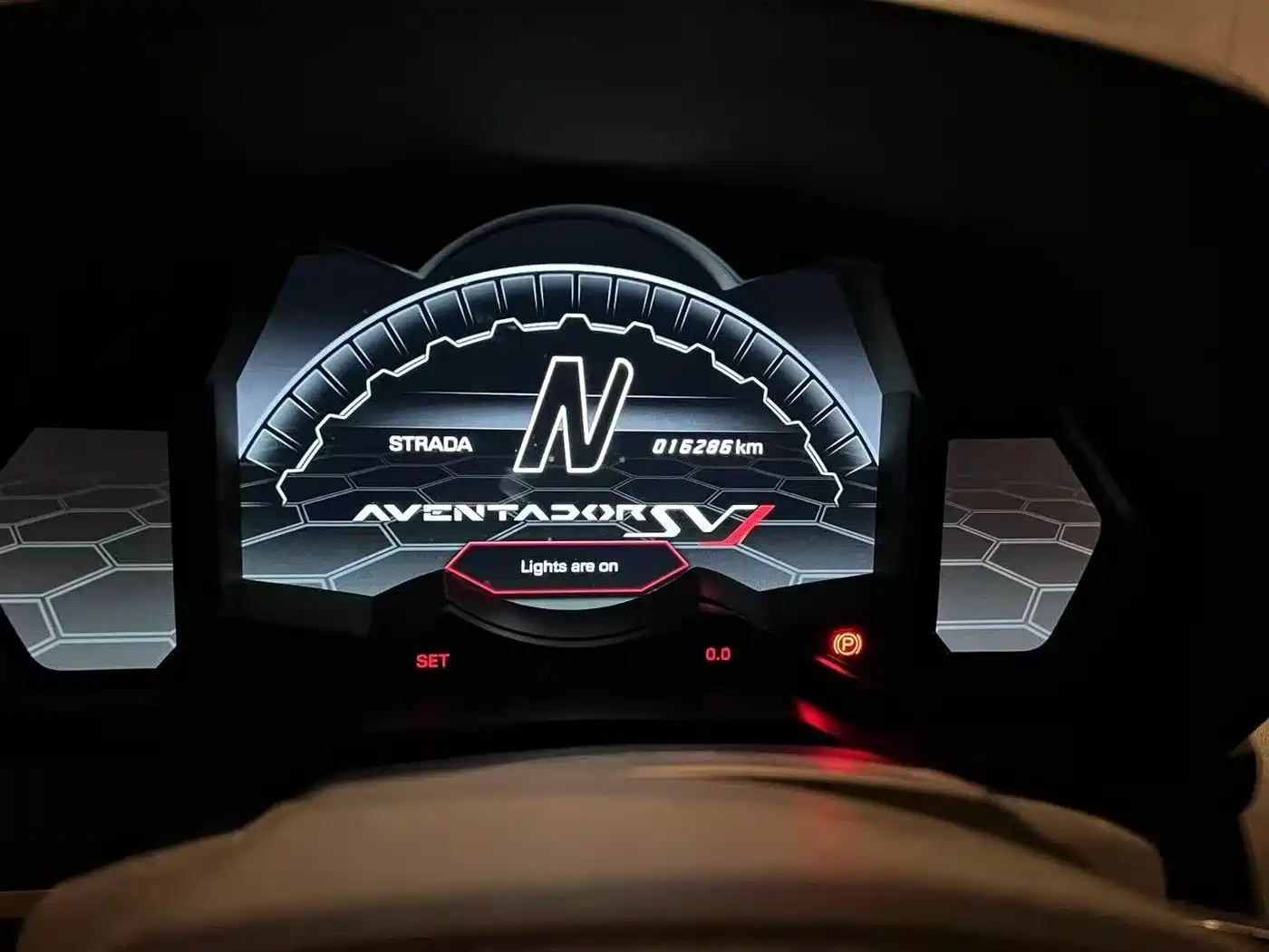 Lamborghini Aventador 2011 LP 700-4 фото 15