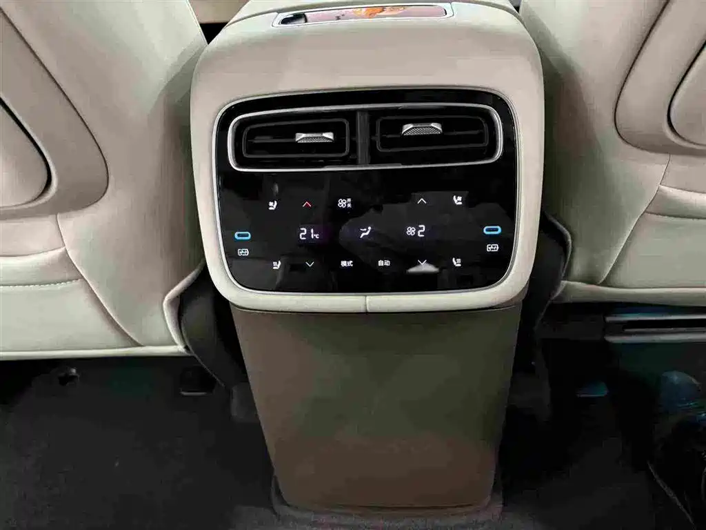 Denza N8L 2025 2025 Standard