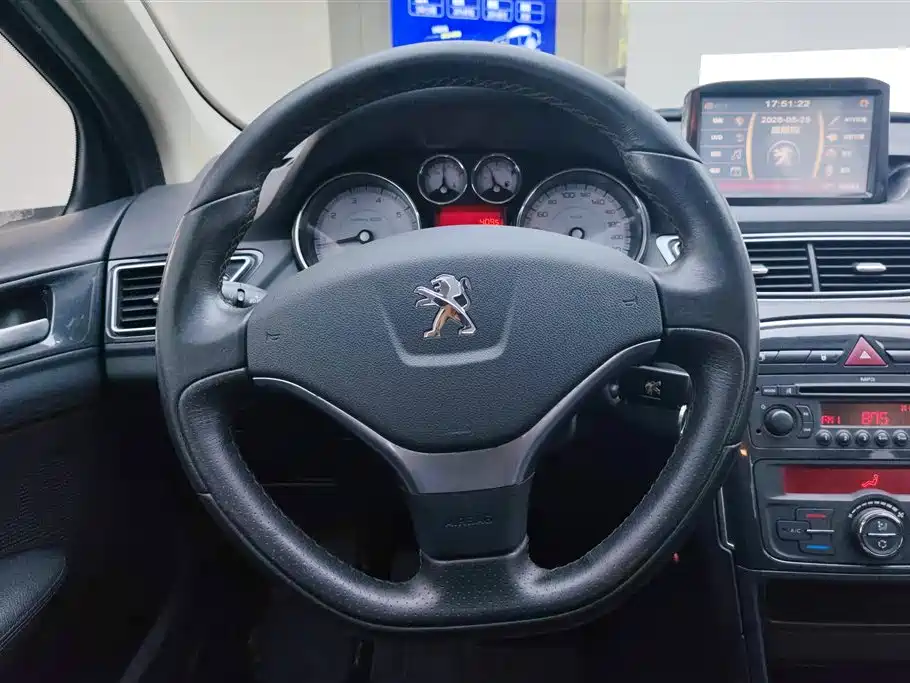 Peugeot 308 2013 Model 1.6L Manual Trend Style фото 15