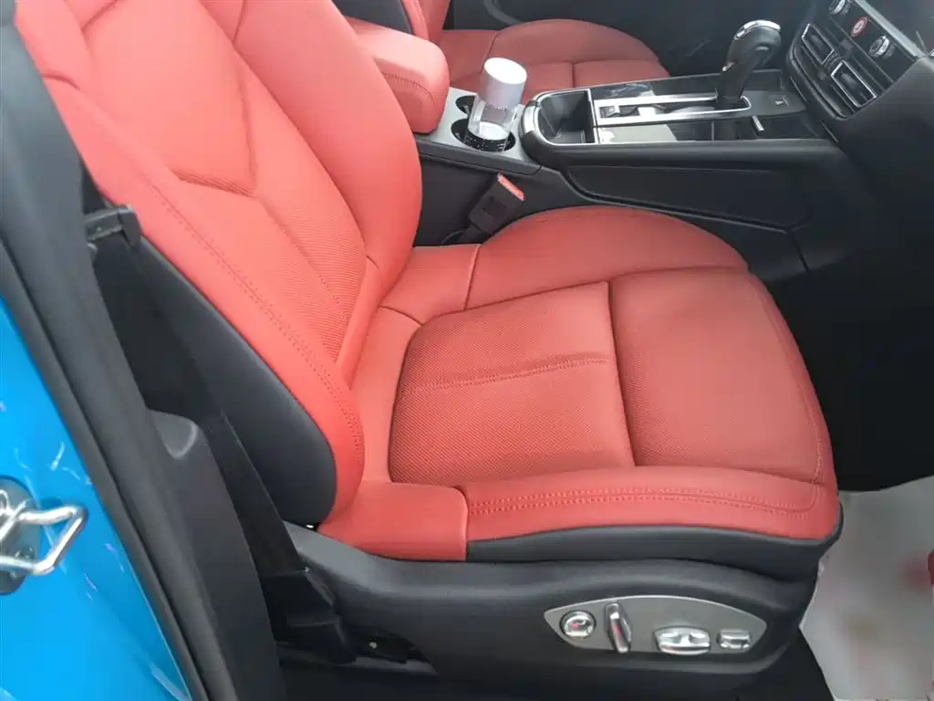 Porsche Macan 2023 Macan T 2.0T фото 25