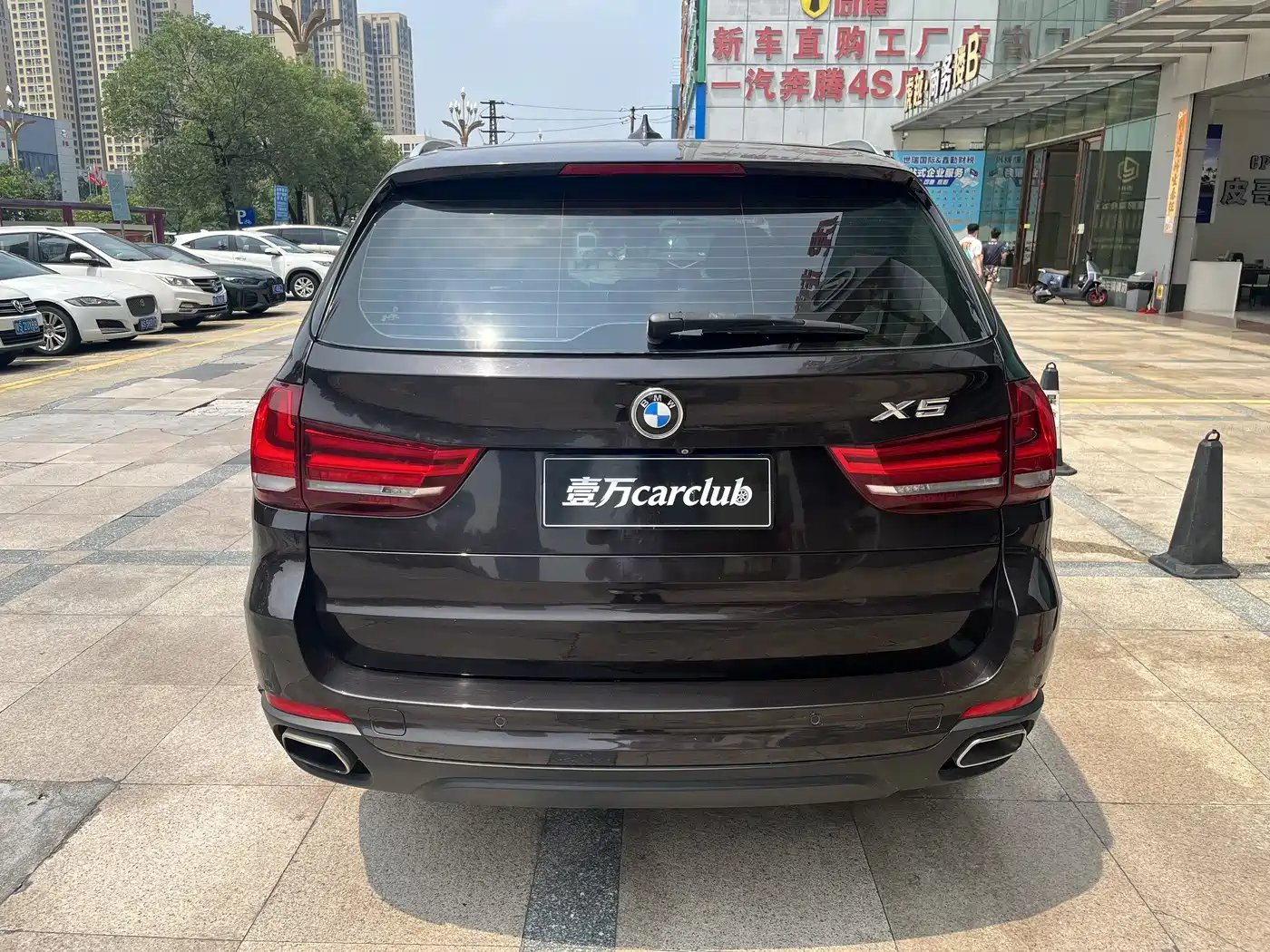 BMW X5 (Import) 2014 xDrive35i Leading фото 9