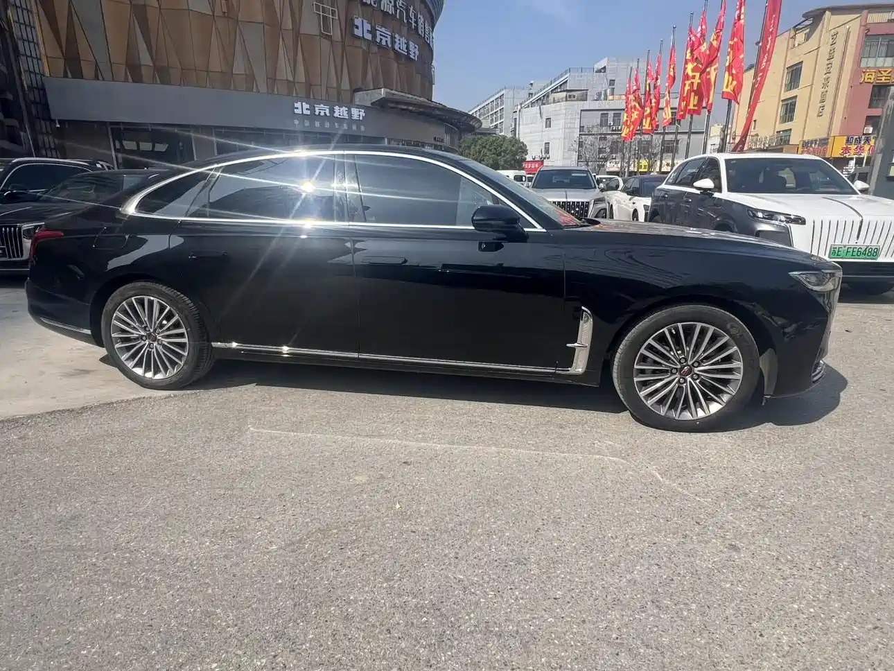 Hongqi H9 2022 2.0T Smart Connect Flag Enjoy Edition фото 3