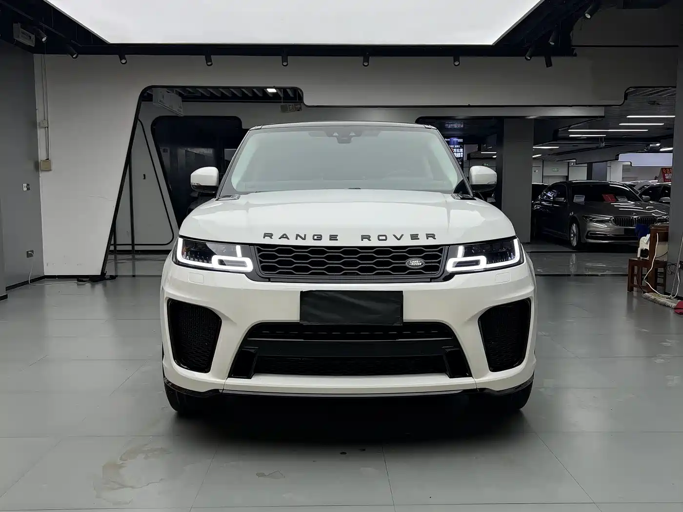 Land Rover Range Rover Sport 2017 3.0 SC V6 HSE DYNAMIC фото 2