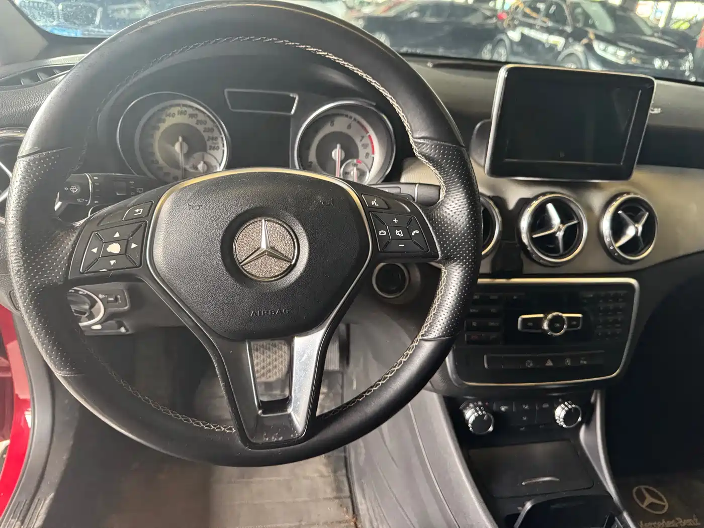 Mercedes-Benz GLA 2015 GLA 200 Dynamic фото 7