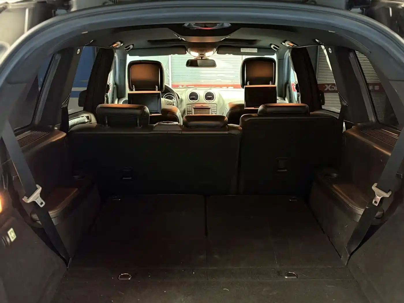 Mercedes-Benz GL-Class 2011 GL 450 Prestige Grand Edition фото 15