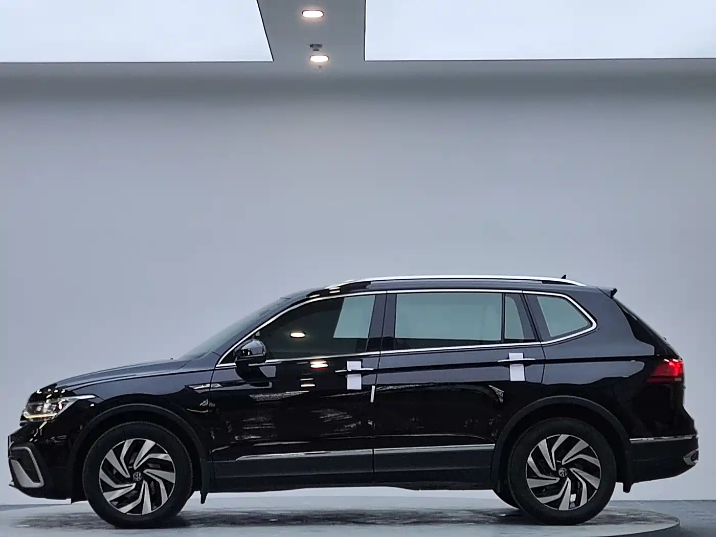 Volkswagen Tiguan L 2023 280TSI 2WD Trend Limited Edition фото 5