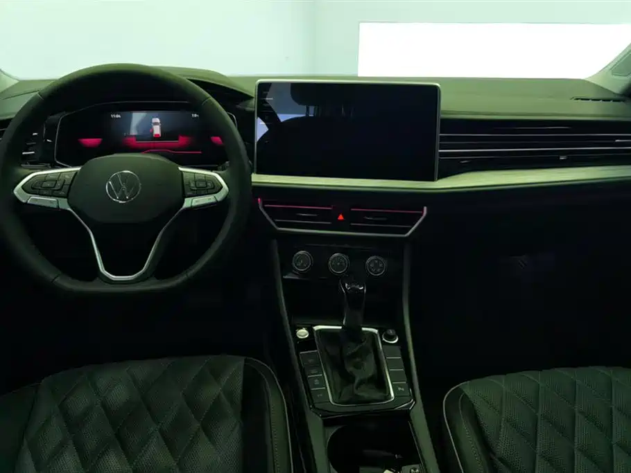 Volkswagen Sagitar 2023 300TSI DSG Surpassing Edition фото 12