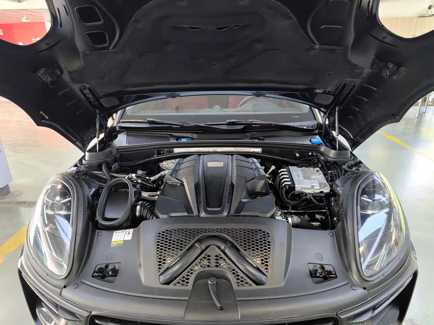 Porsche Macan 2022 Macan S 2.9T фото 32