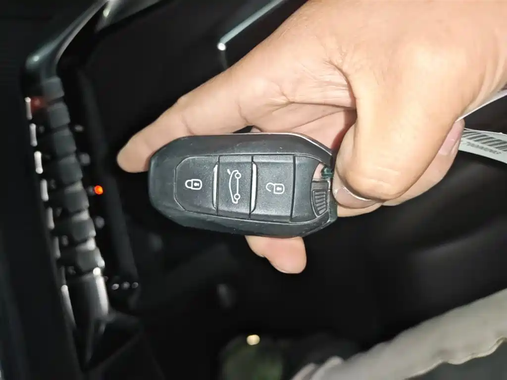 Peugeot 5008 2017 350THP 7-seat Elite Edition фото 9