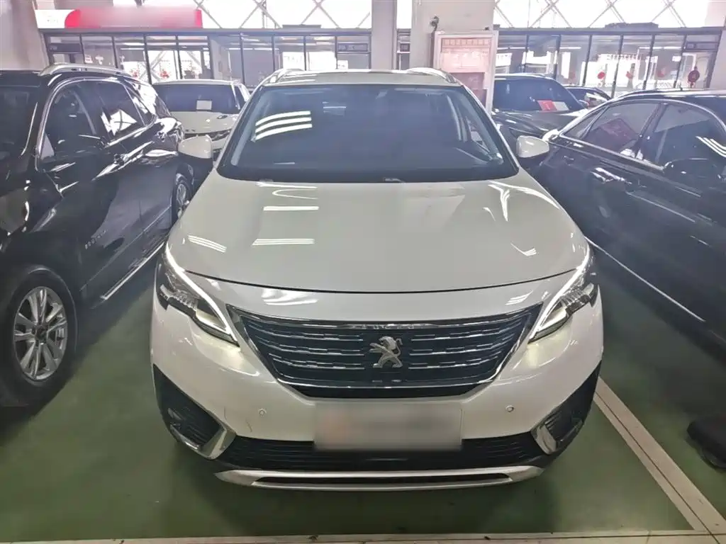Peugeot 5008 2017 350THP 7-seat Elite Edition фото 3