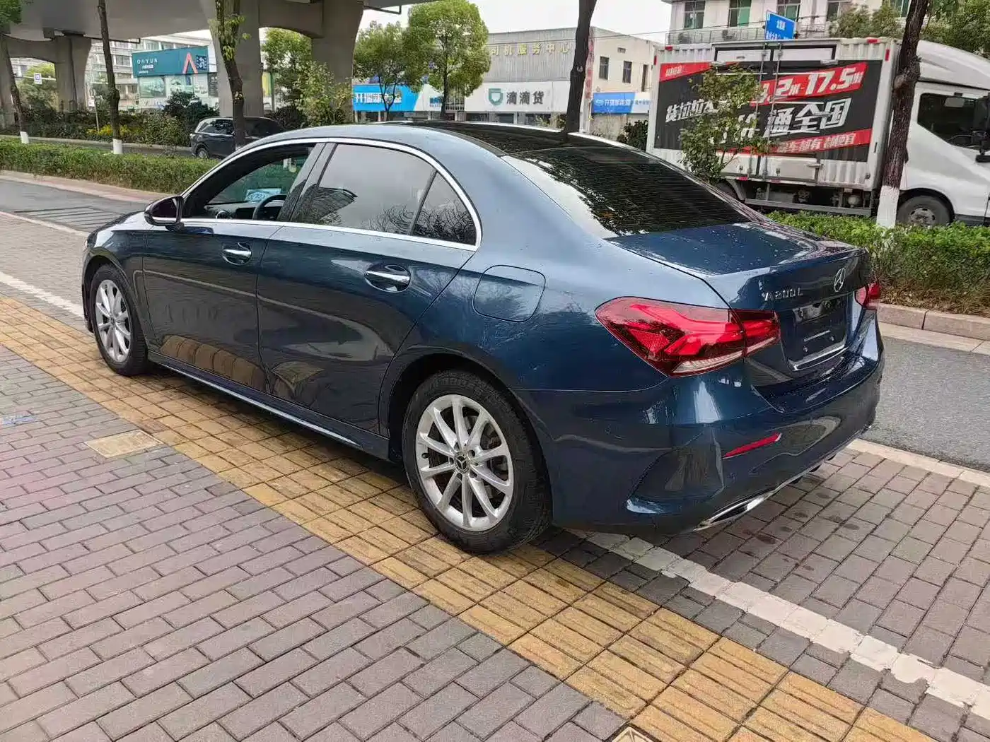 Mercedes-Benz A-Class 2020 A 200 L Sport Sedan фото 9