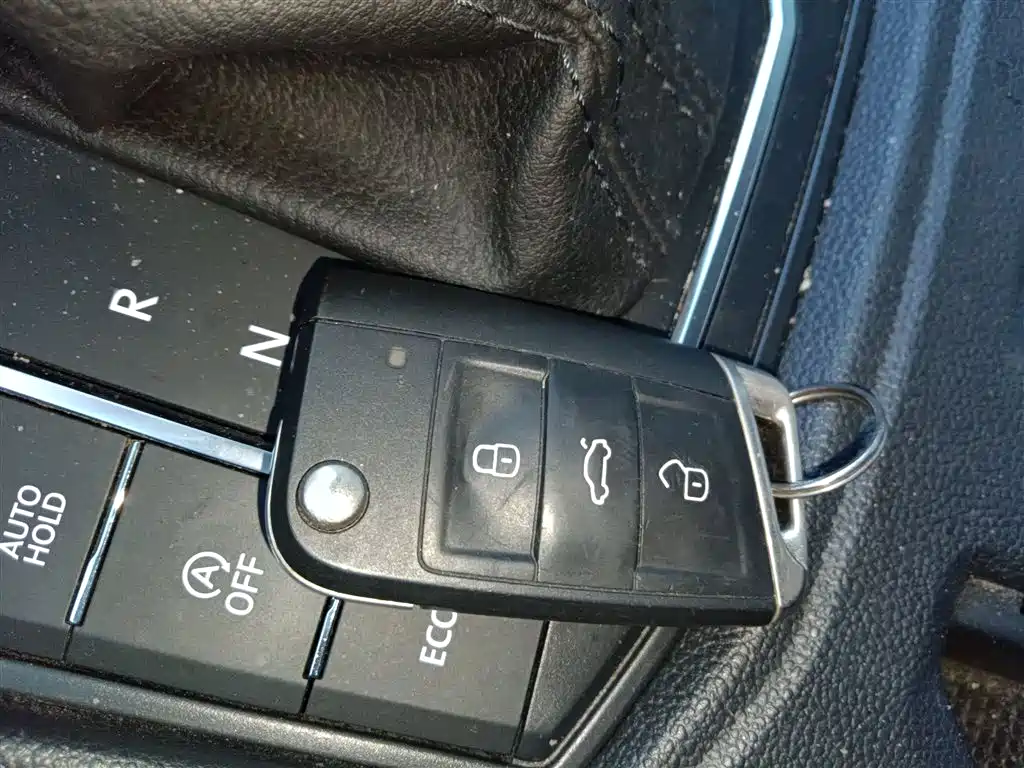 Volkswagen Lavida 2023 280TSI DSG Starlight Comfort Edition фото 17