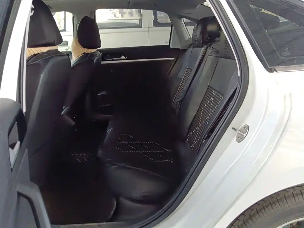 Volkswagen Lavida 2023 280TSI DSG Starlight Comfort Edition фото 13
