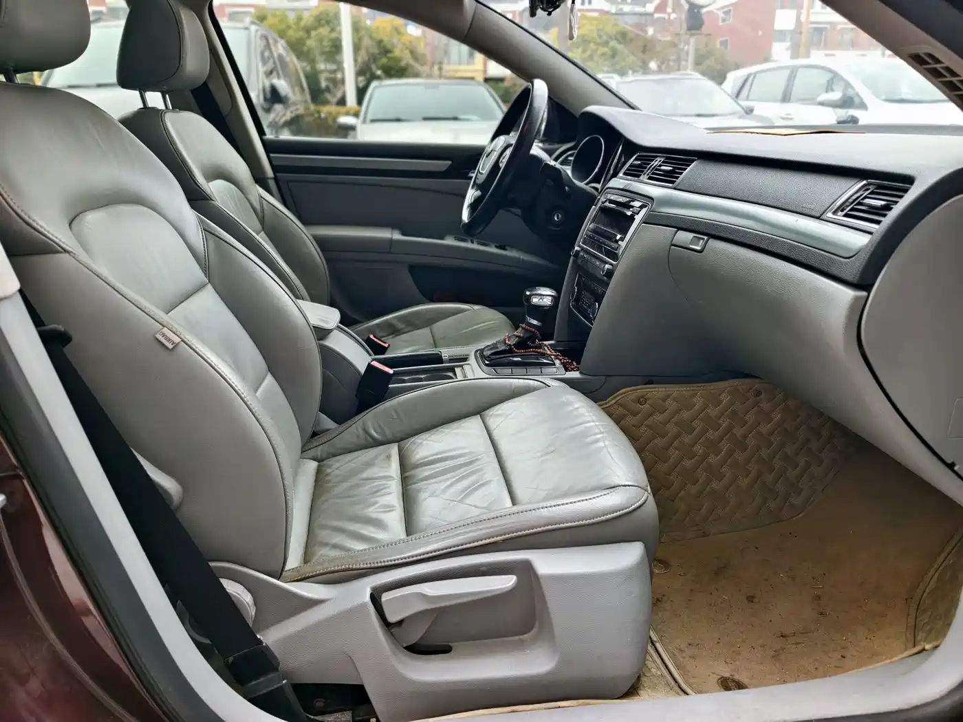 Škoda Superb 2012 1.8TSI Automatic Elegance Edition фото 8