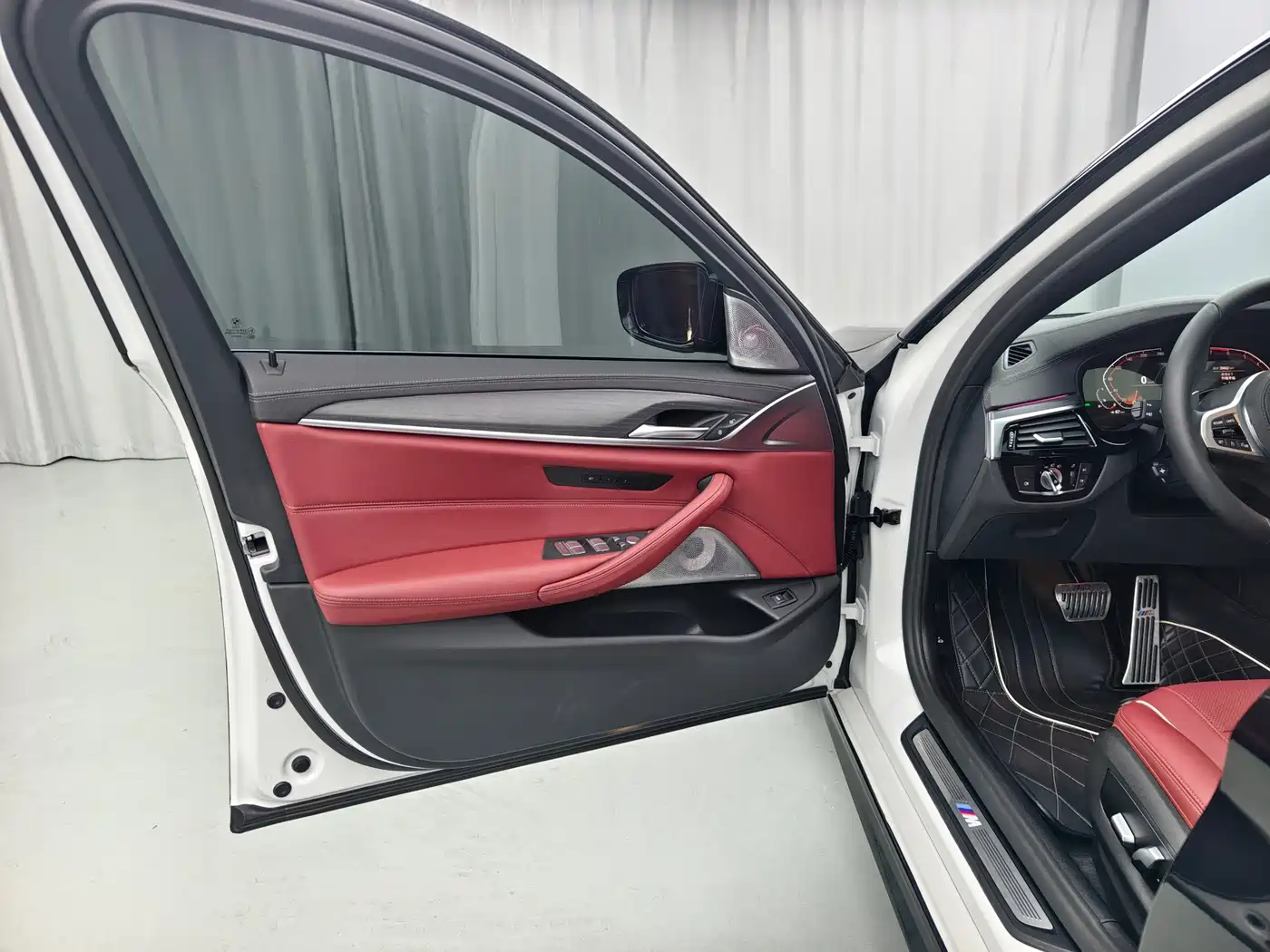 BMW 5 Series 2021 Facelift 530Li Leading M Sport Package фото 7