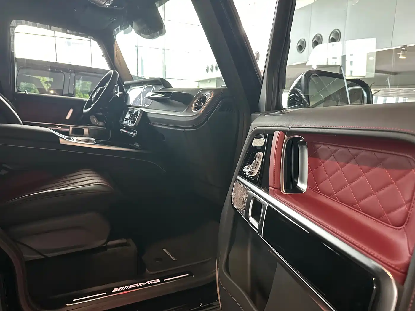 Mercedes-Benz G-Class AMG 2025 AMG G 63 фото 8