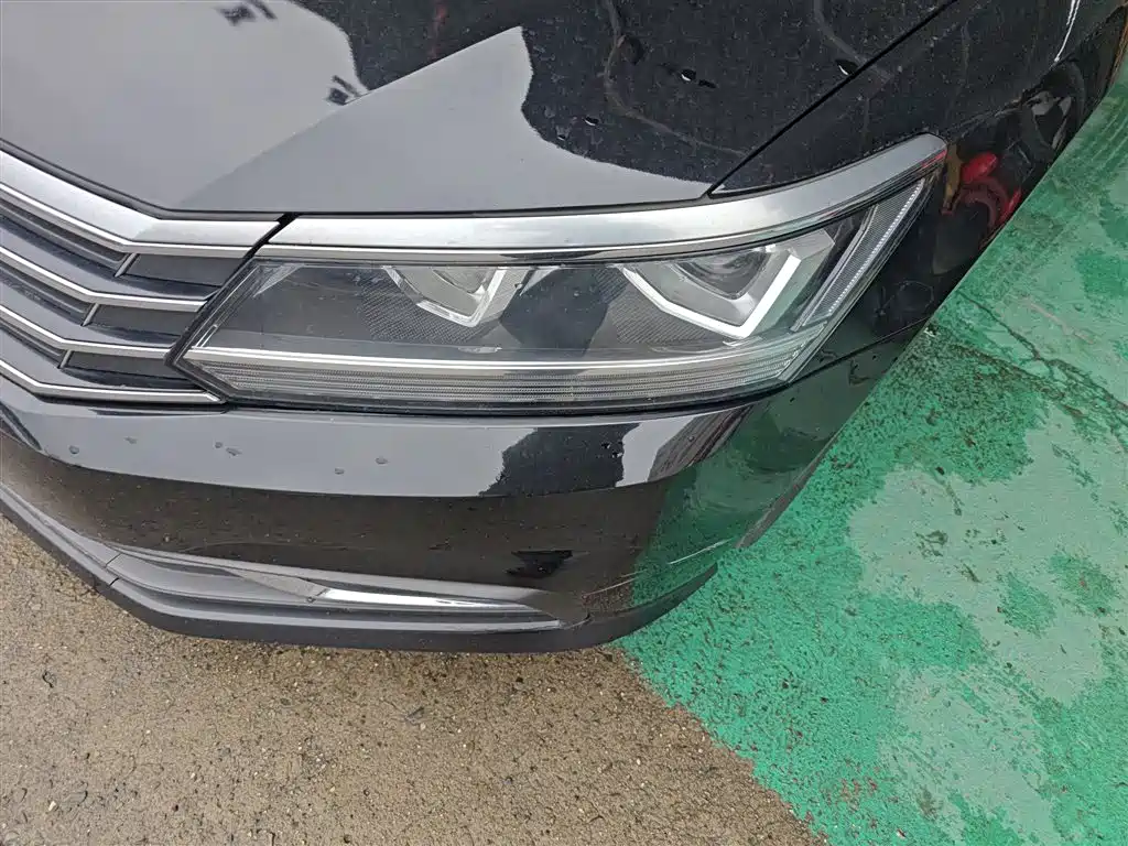 Volkswagen Passat 2016 330TSI DSG Honor Edition фото 24