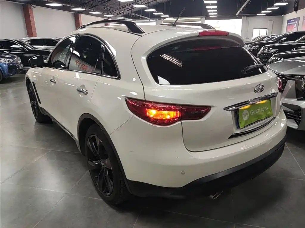 Infiniti QX70 2018 2015 Model 3.7L Shadow Edition