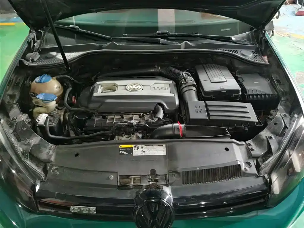 Volkswagen Golf (Import) 2013 2.0TSI GTI Convertible фото 11