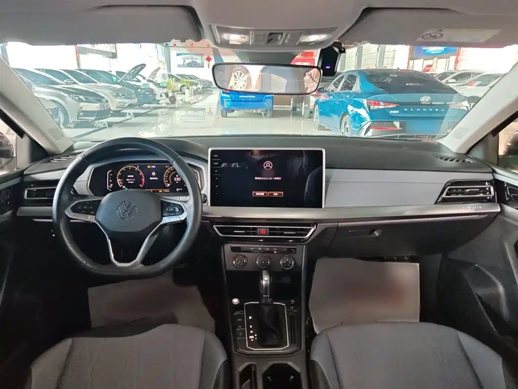 Volkswagen Lavida 2023 Facelift 1.5L Automatic 5 Million Edition фото 17