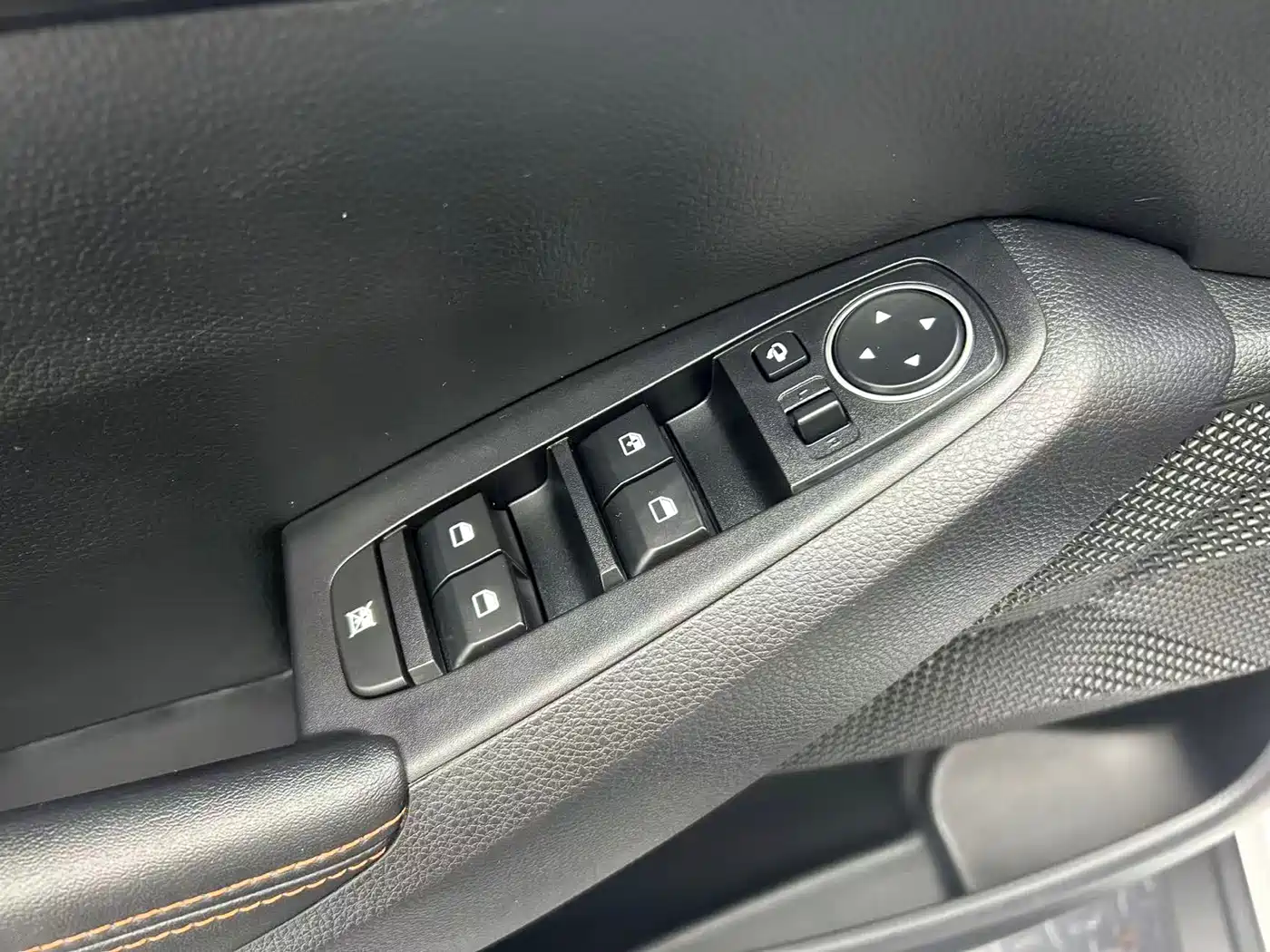 Kia Seltos 2023 1.4T DCT Luxury Edition фото 11