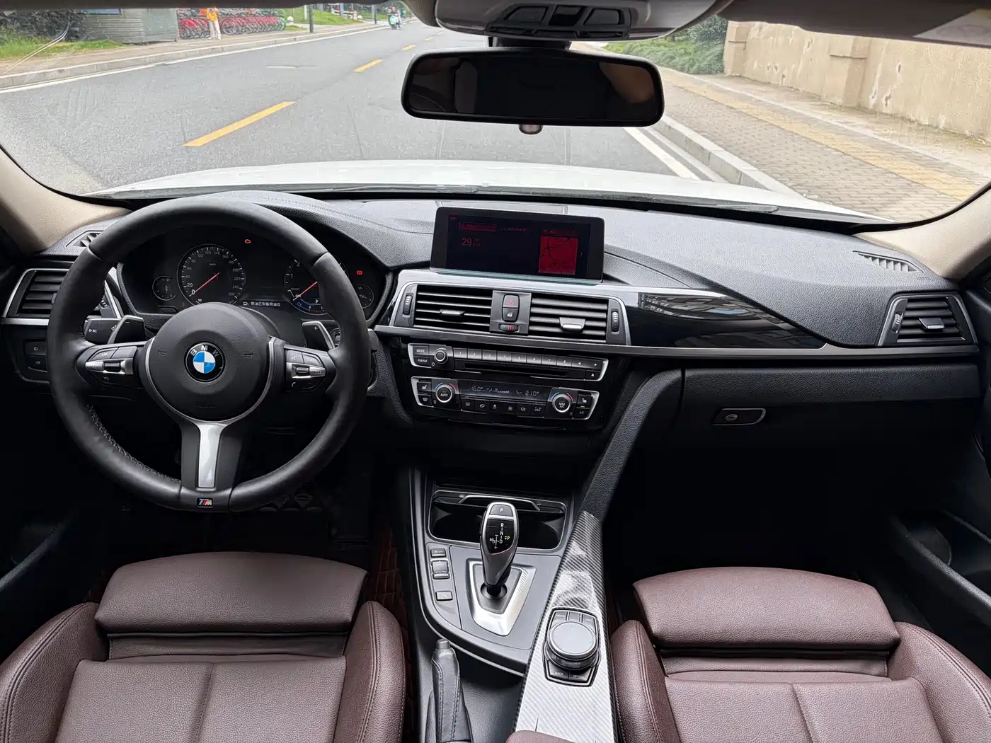 BMW 3 Series 2019 320Li M Luxury Package фото 8